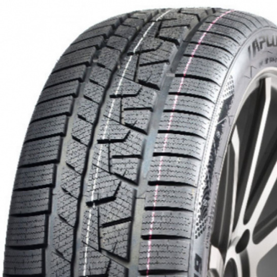 Aplus A702 215/45 R 18 93V