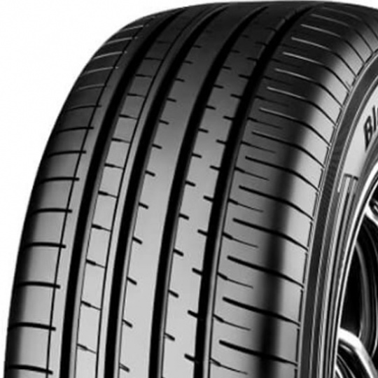 Yokohama BluEarth-XT AE61 255/45 R 20 105W